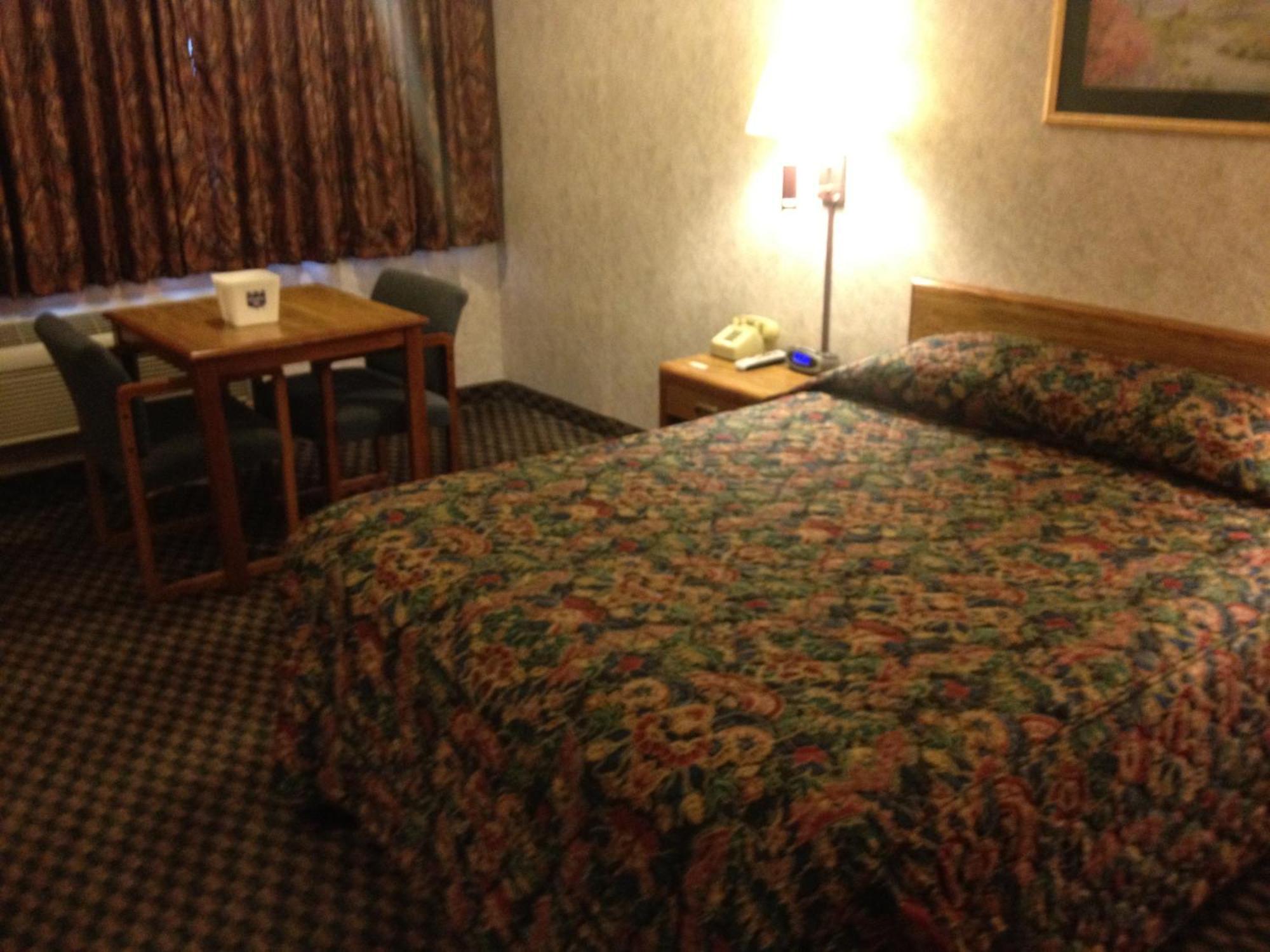 Richmond Inn And Suites Zewnętrze zdjęcie