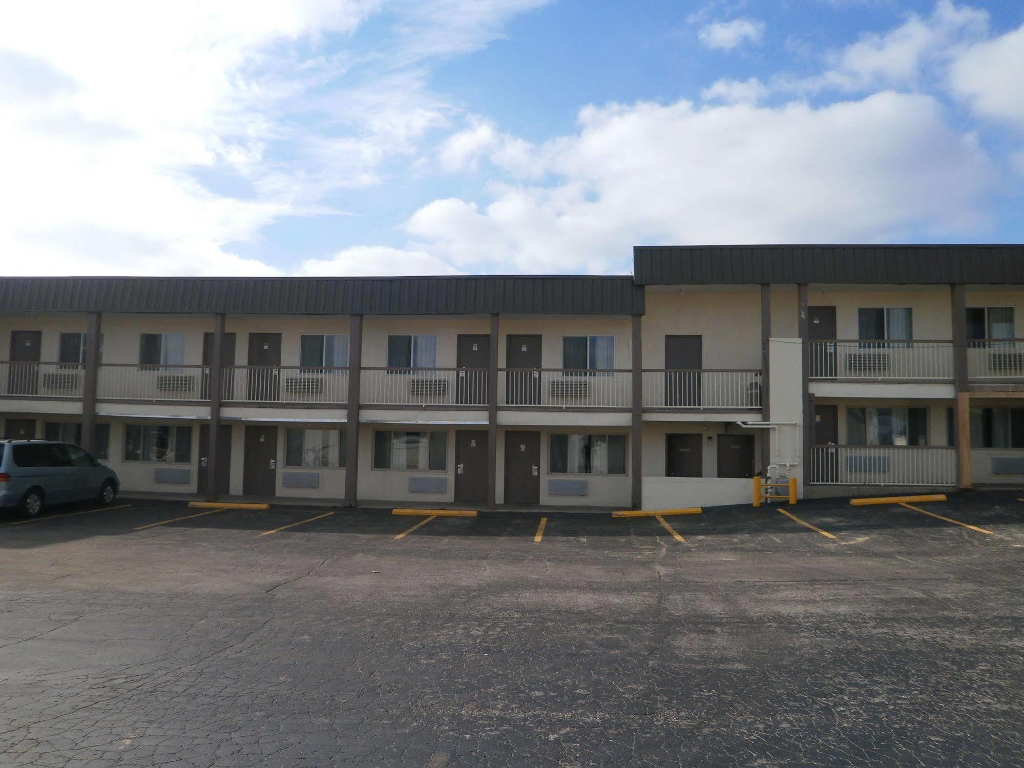 Richmond Inn And Suites Zewnętrze zdjęcie