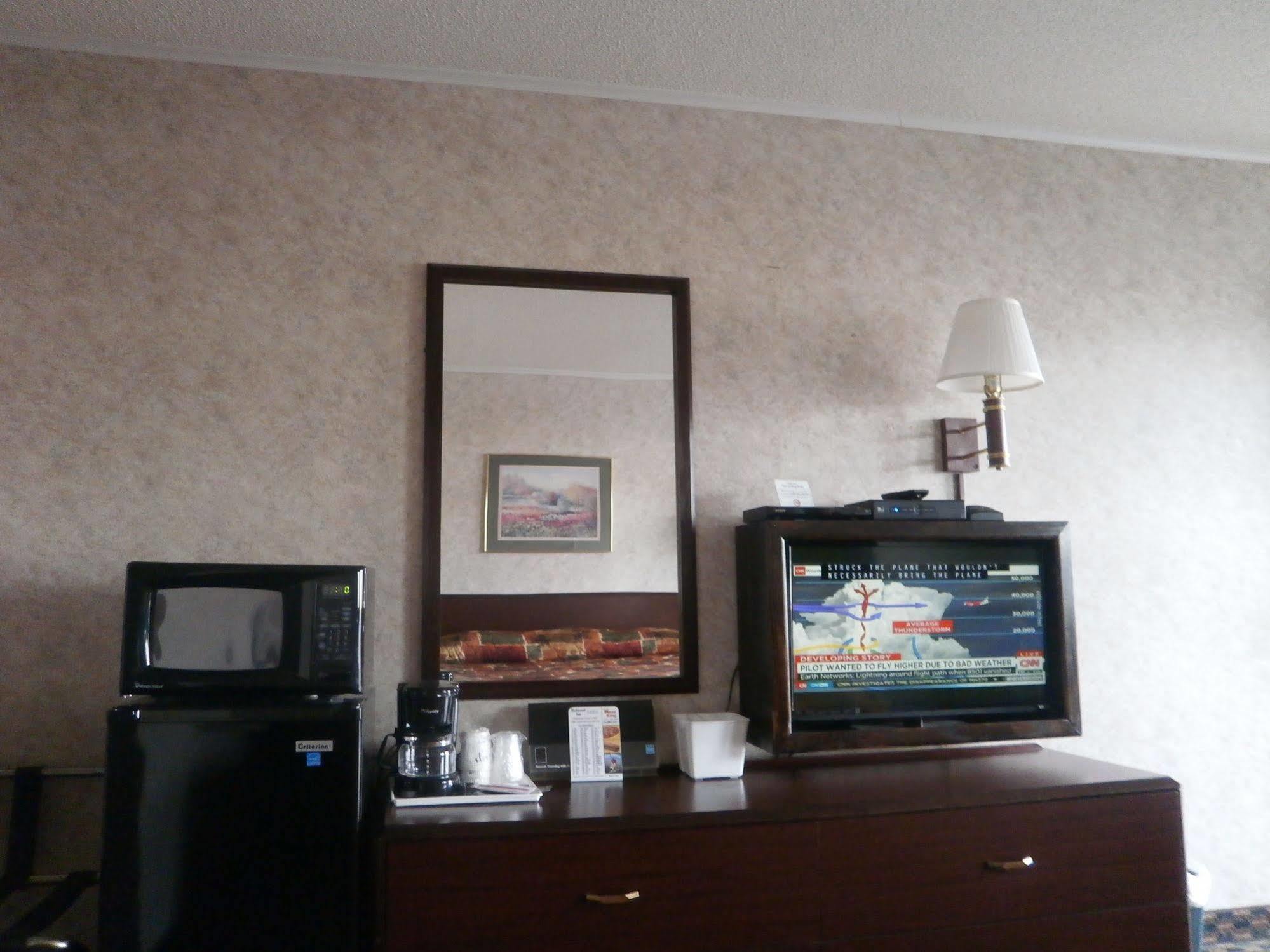 Richmond Inn And Suites Zewnętrze zdjęcie