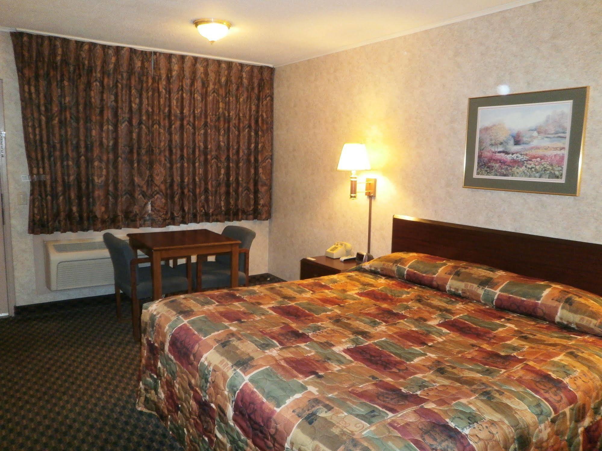 Richmond Inn And Suites Zewnętrze zdjęcie